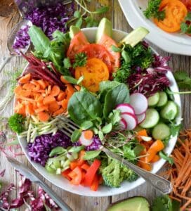Colorful fresh vegetable salad in a bowl.